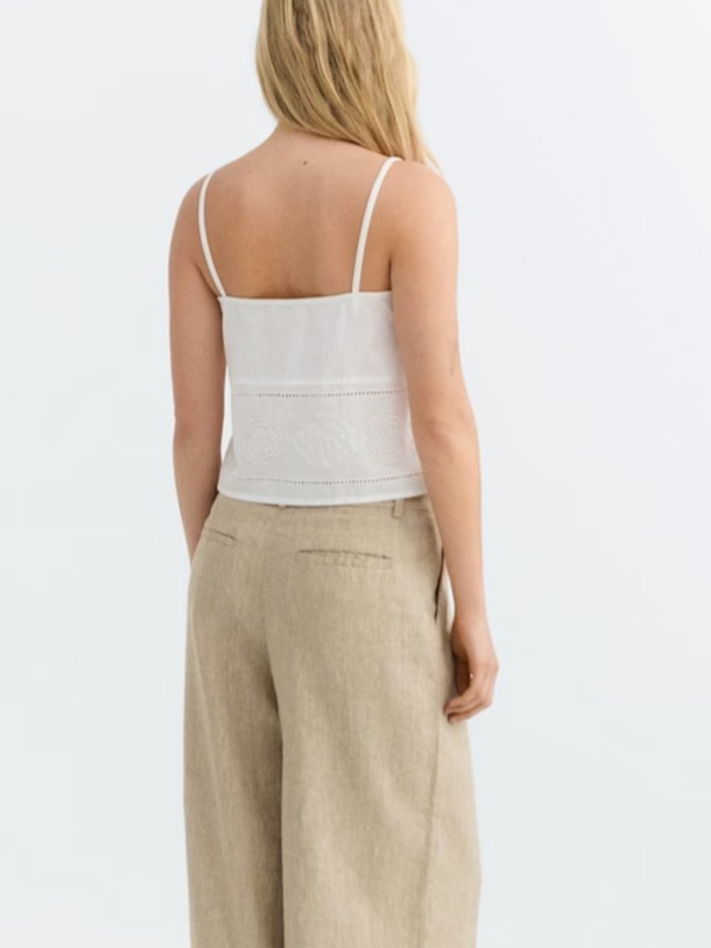 Thinking Mu Raida White Embroidered Top - Picture 5 of 7